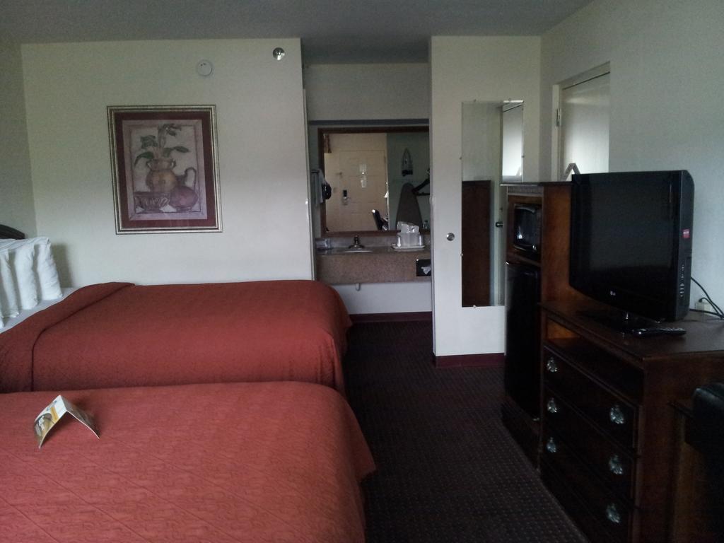 Quality Inn Pelham I-65 Exit 246 Zewnętrze zdjęcie